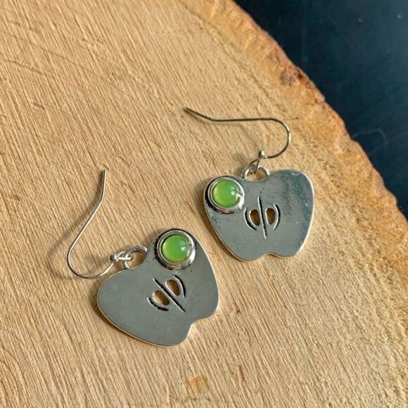 Cute Unique Green Apple Fall Autumn Chic Trendy Fruity Drop Earrings - Picture 3 of 3